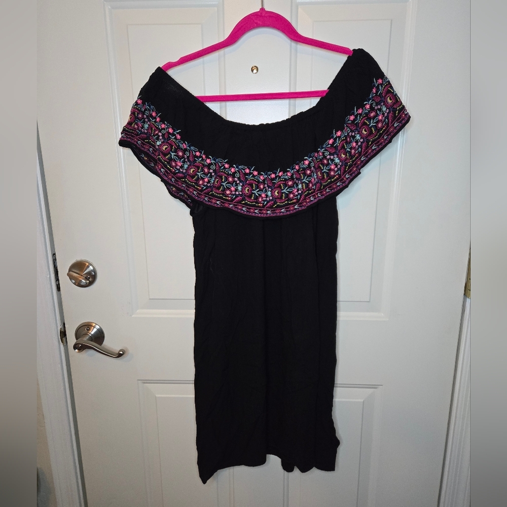 Arizona Jean Company Dress with embroiderey
